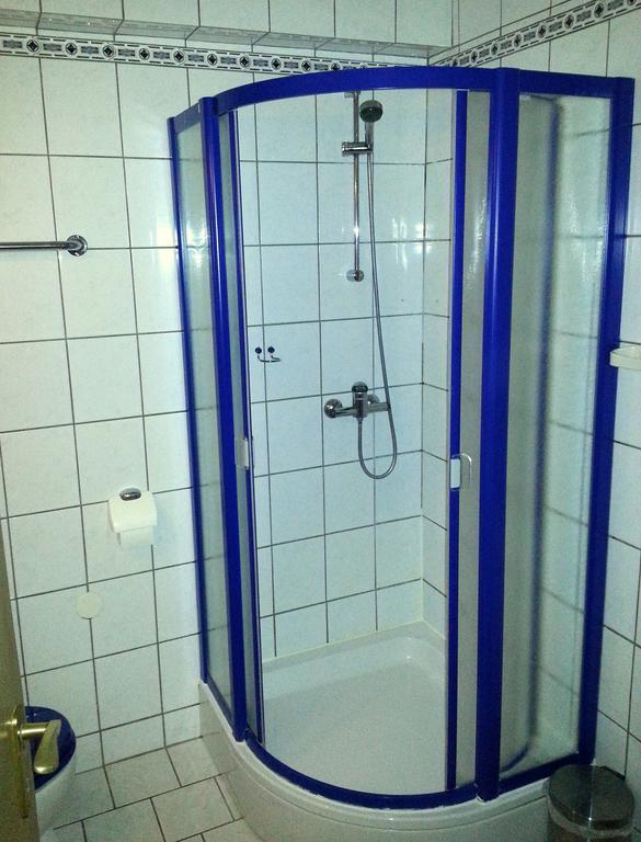 Gaestehaus Am Heuss-Platz Erlangen Room photo